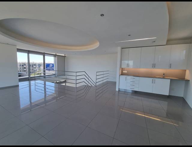 2,111M² OFFICE FOR SALE IN LAGOON BEACH